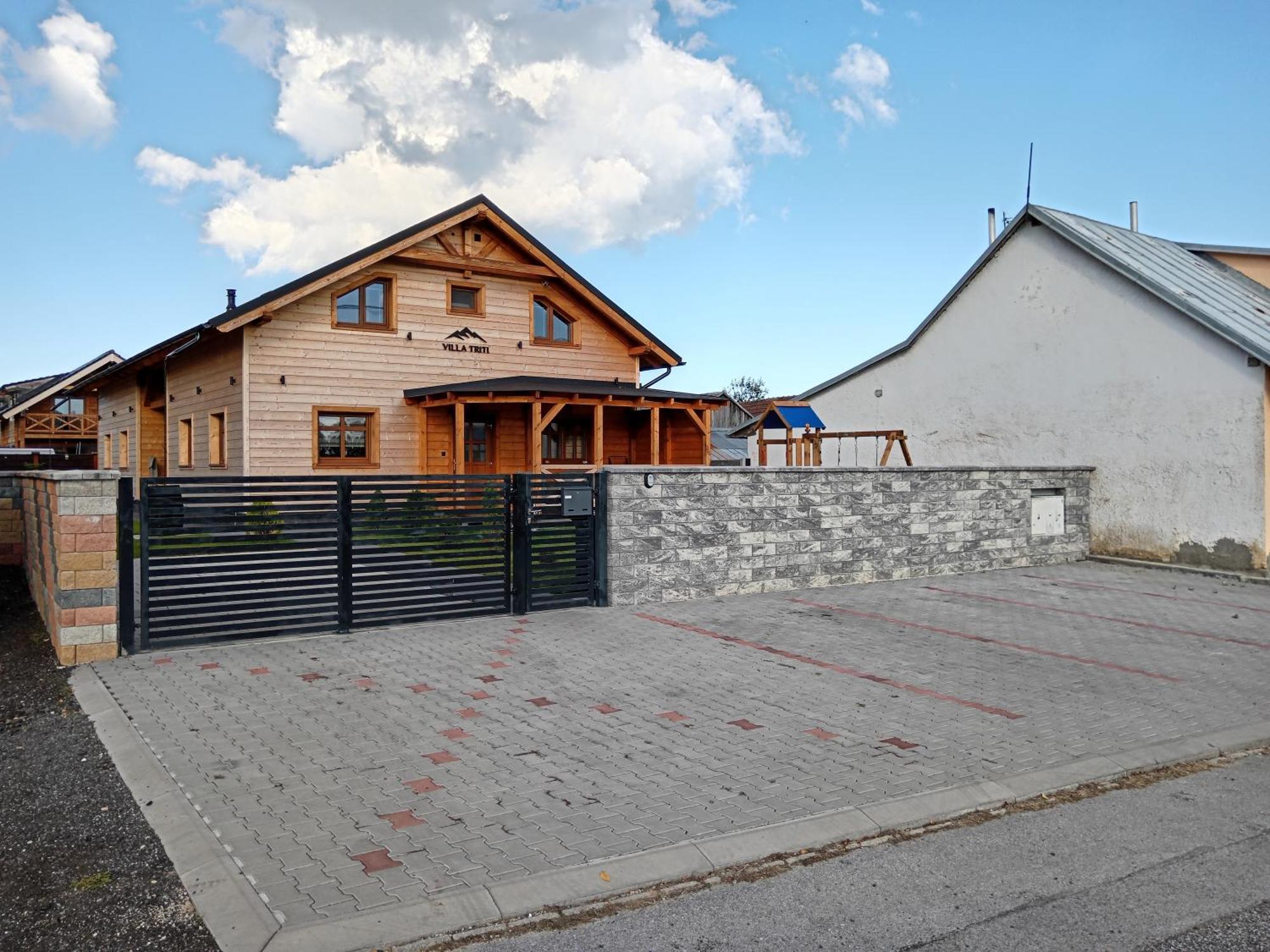 Villa Triti Stará Lesná Exteriör bild